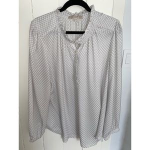 Women’s XXL Button-down Blouse